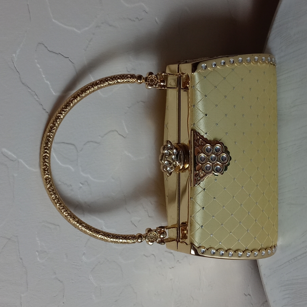 Vintage Gold Tone Metal Evening Purse - Picture 2 of 7